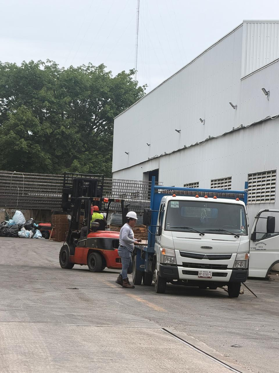 Fabricación de estructuras de acero en las instalaciones de Manamat